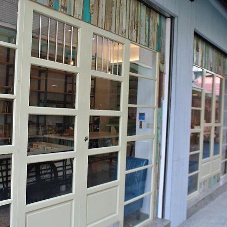 A Pousada Bobooks Chiayi City Exterior foto